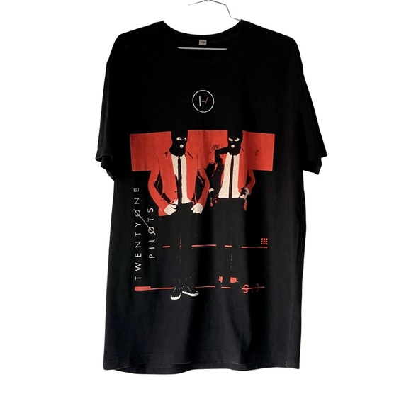 2/$30 Twenty One Pilots Emotional Roadshow 2016 M T-Shirt - Picture 3 of 4